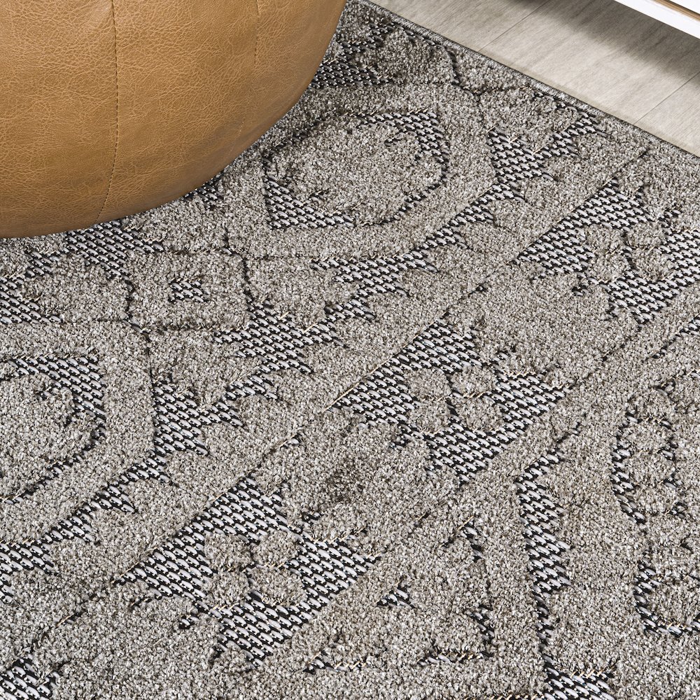 Citta High-Low Pile Mediterranean Tile Area Rug. Picture 11