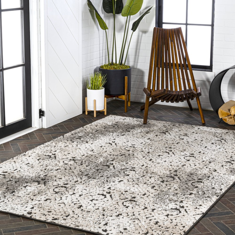 Duenas High-Low Shabby Damask Area Rug. Picture 9