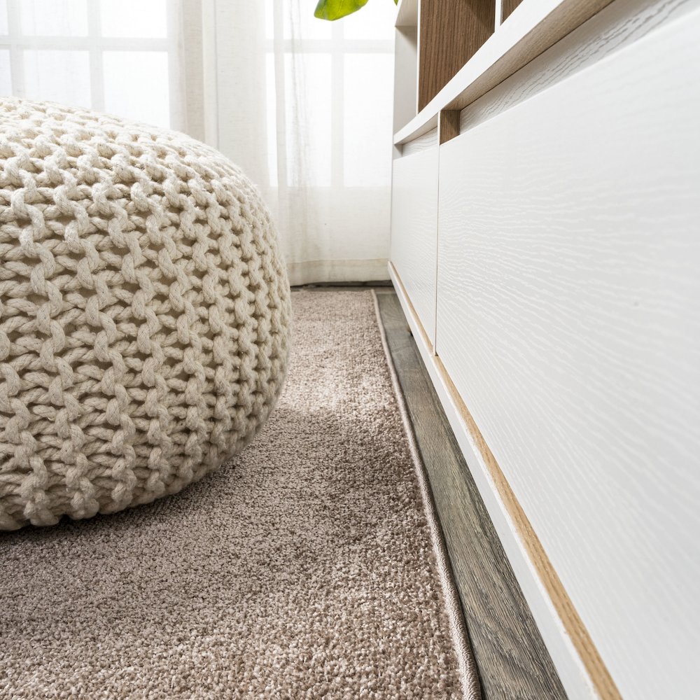 Haze Solid Low Pile Area Rug Brown. Picture 10