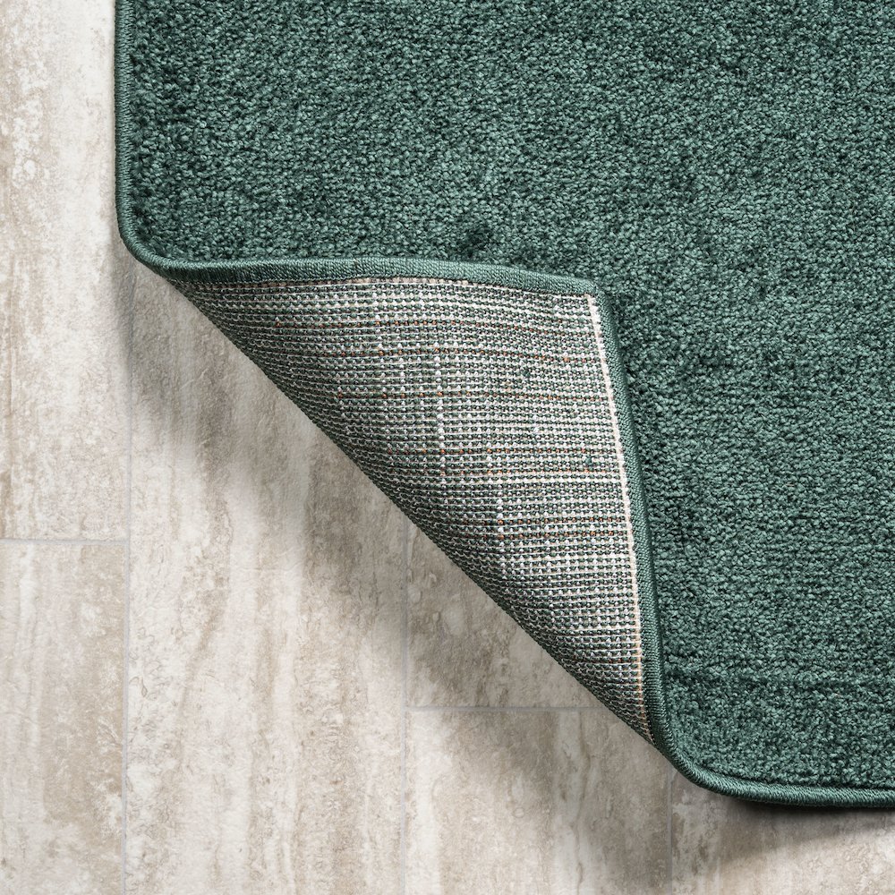 Haze Solid Low Pile Area Rug Emerald. Picture 6