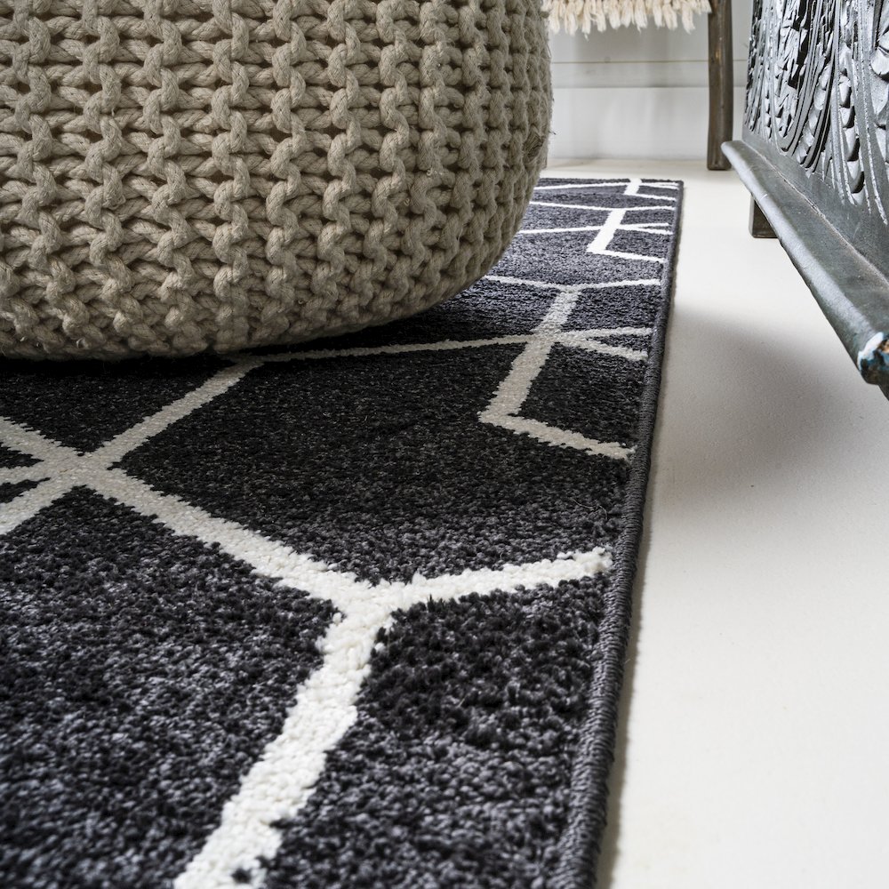 Tumbling Blocks Modern Geometric Area Rug. Picture 10