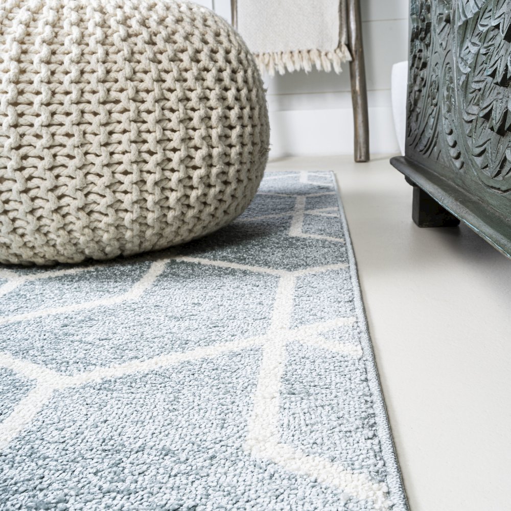 Tumbling Blocks Modern Geometric Area Rug. Picture 10