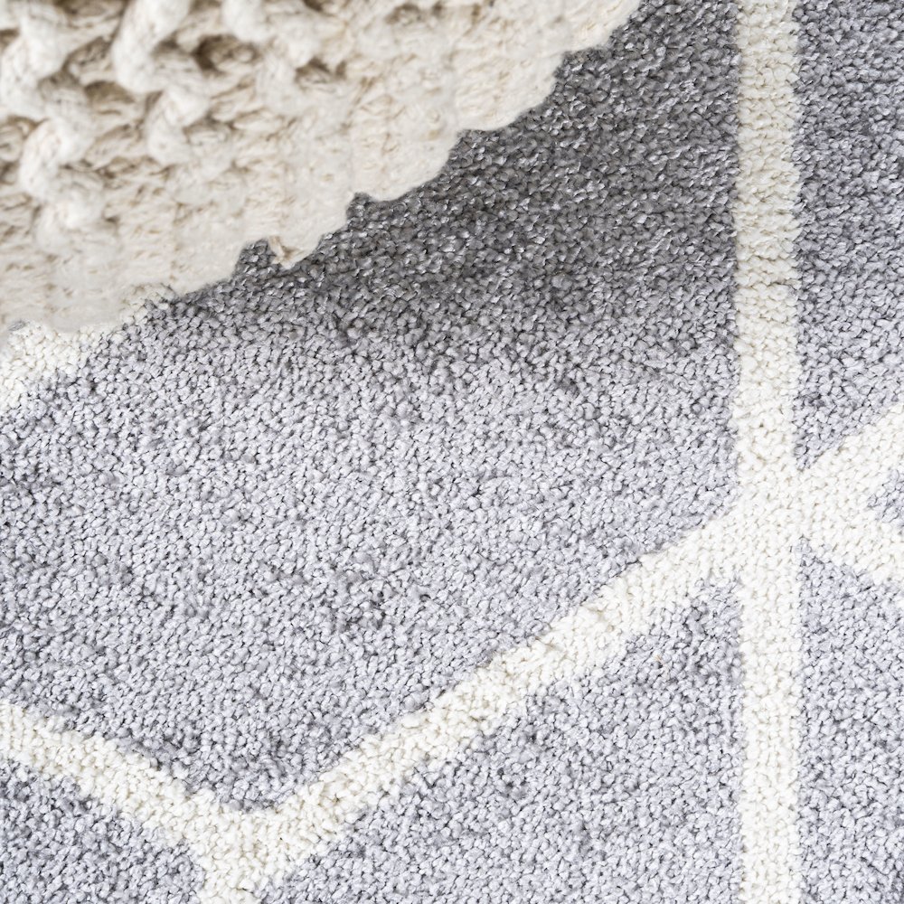 Tumbling Blocks Modern Geometric Area Rug. Picture 7