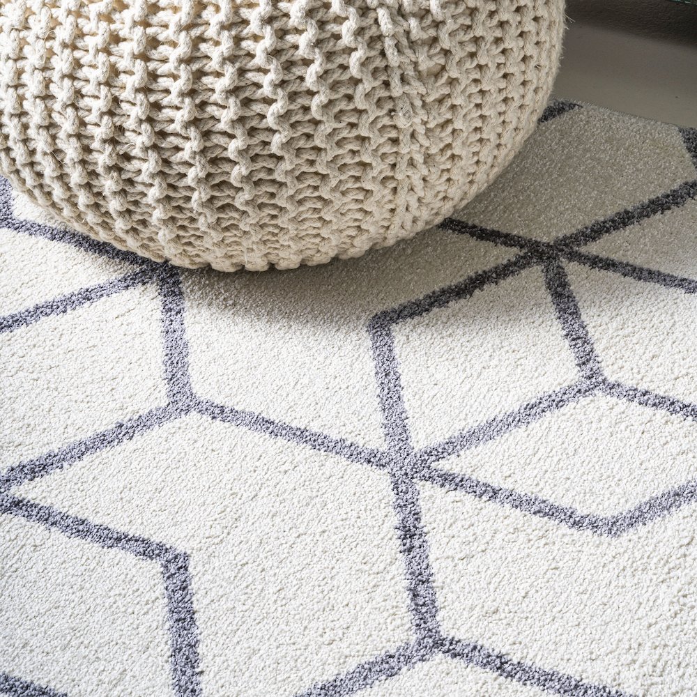 Tumbling Blocks Modern Geometric Area Rug. Picture 8
