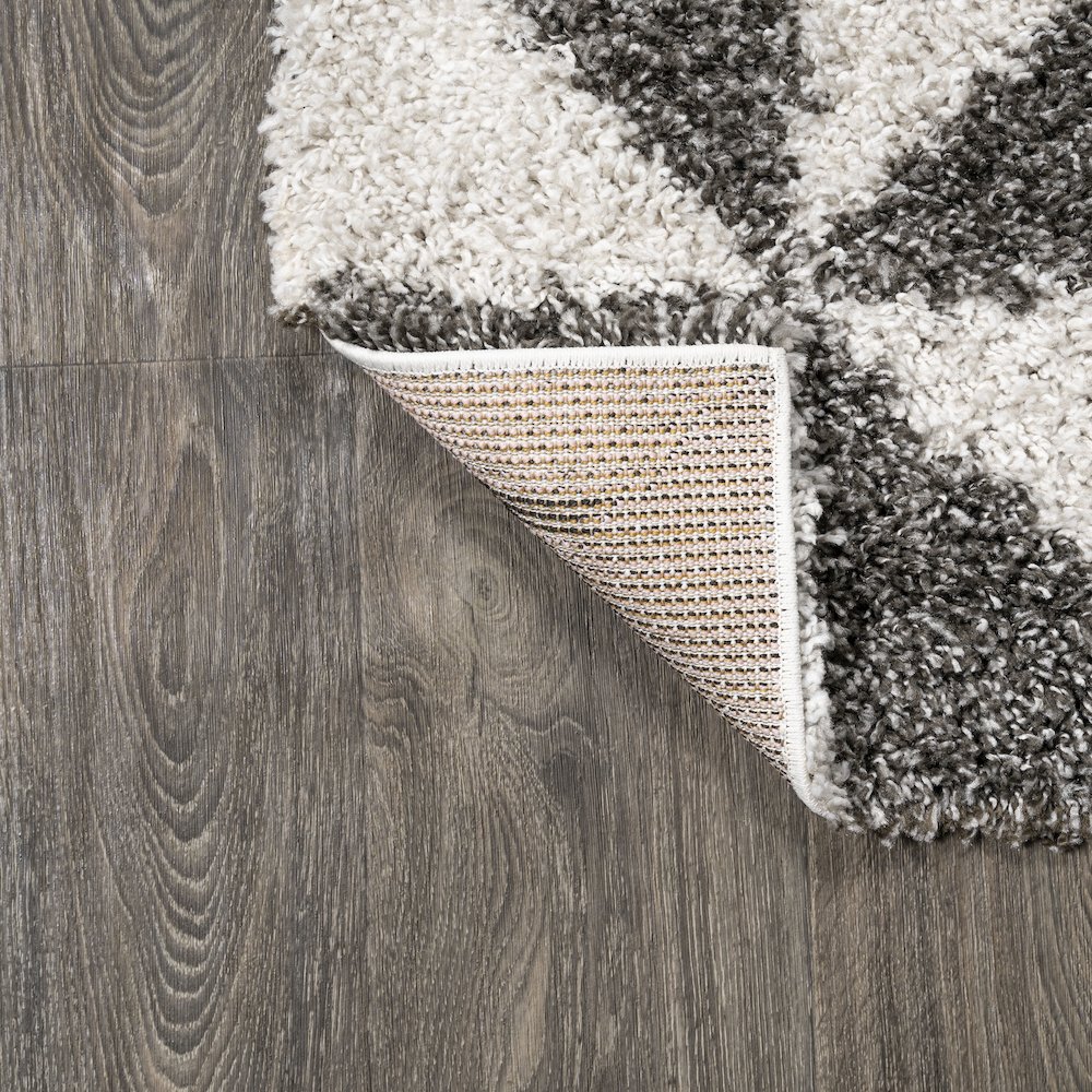 Alcudia Geometric Shag Area Rug. Picture 5