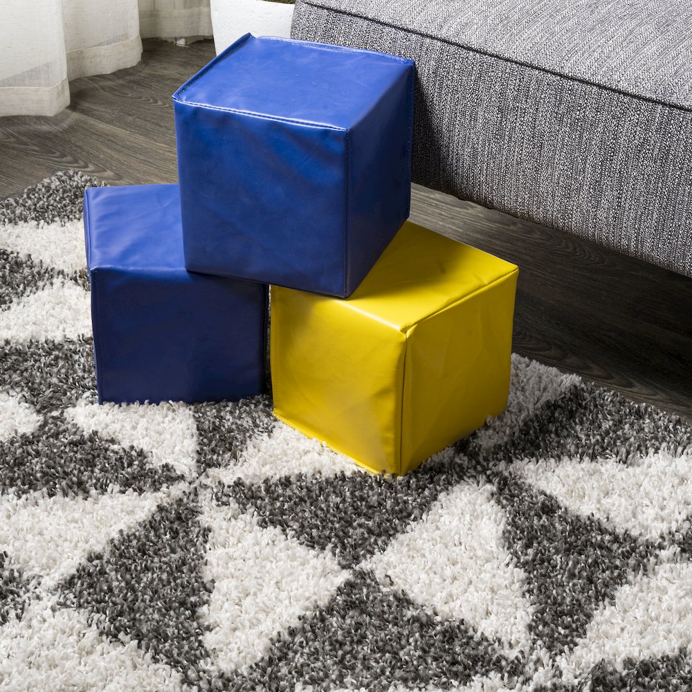 Alcudia Geometric Shag Area Rug. Picture 11