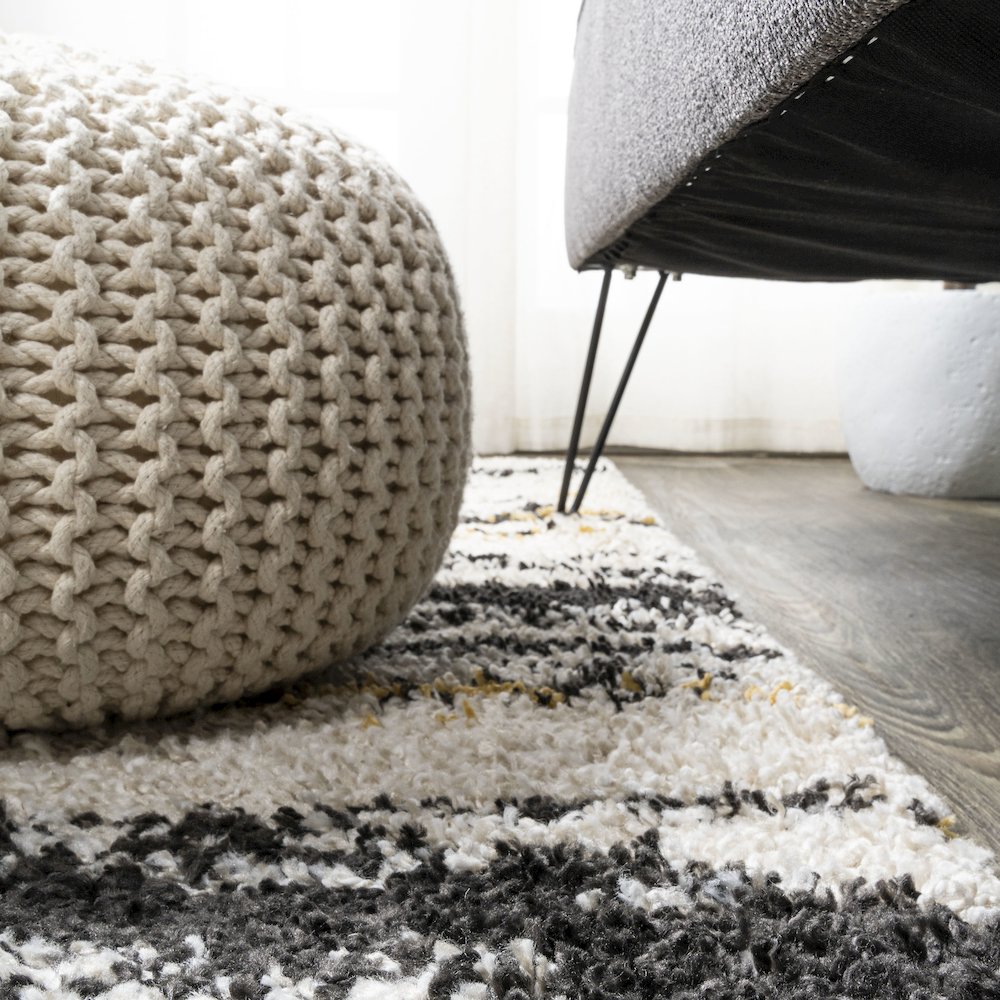 Nova Modern Bold Strie Shag Area Rug. Picture 9