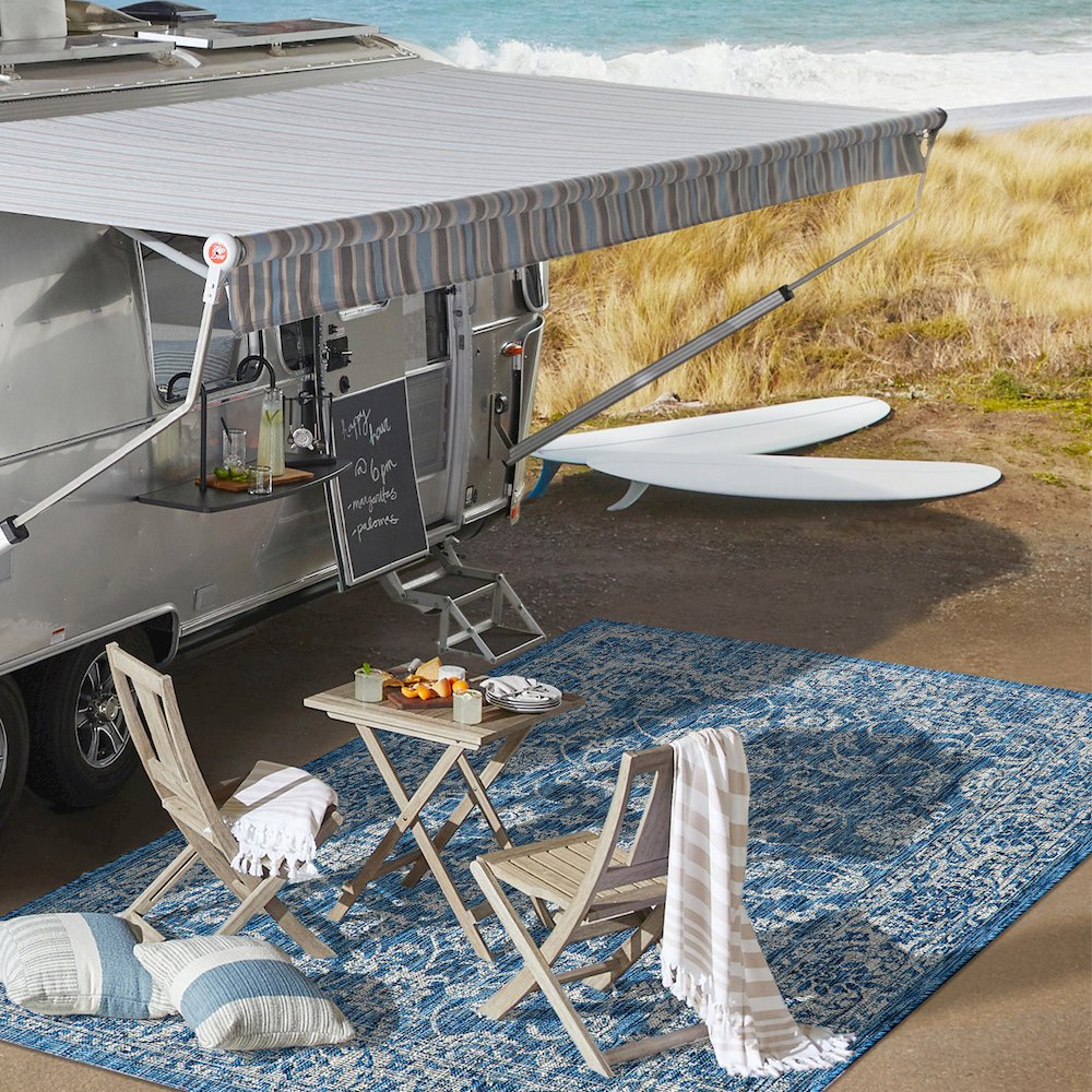 Tela Bohemian Textured Weave Floral Indoor/Outdoor Area Rug. Picture 10