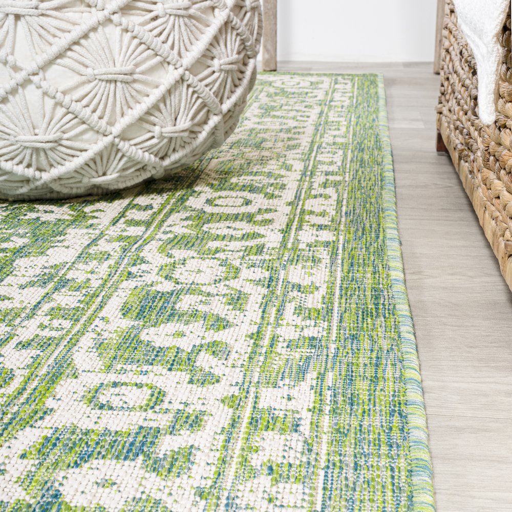 Malta Bohemian Medallion Textured Weave Indoor/Outdoor Area Rug. Picture 12