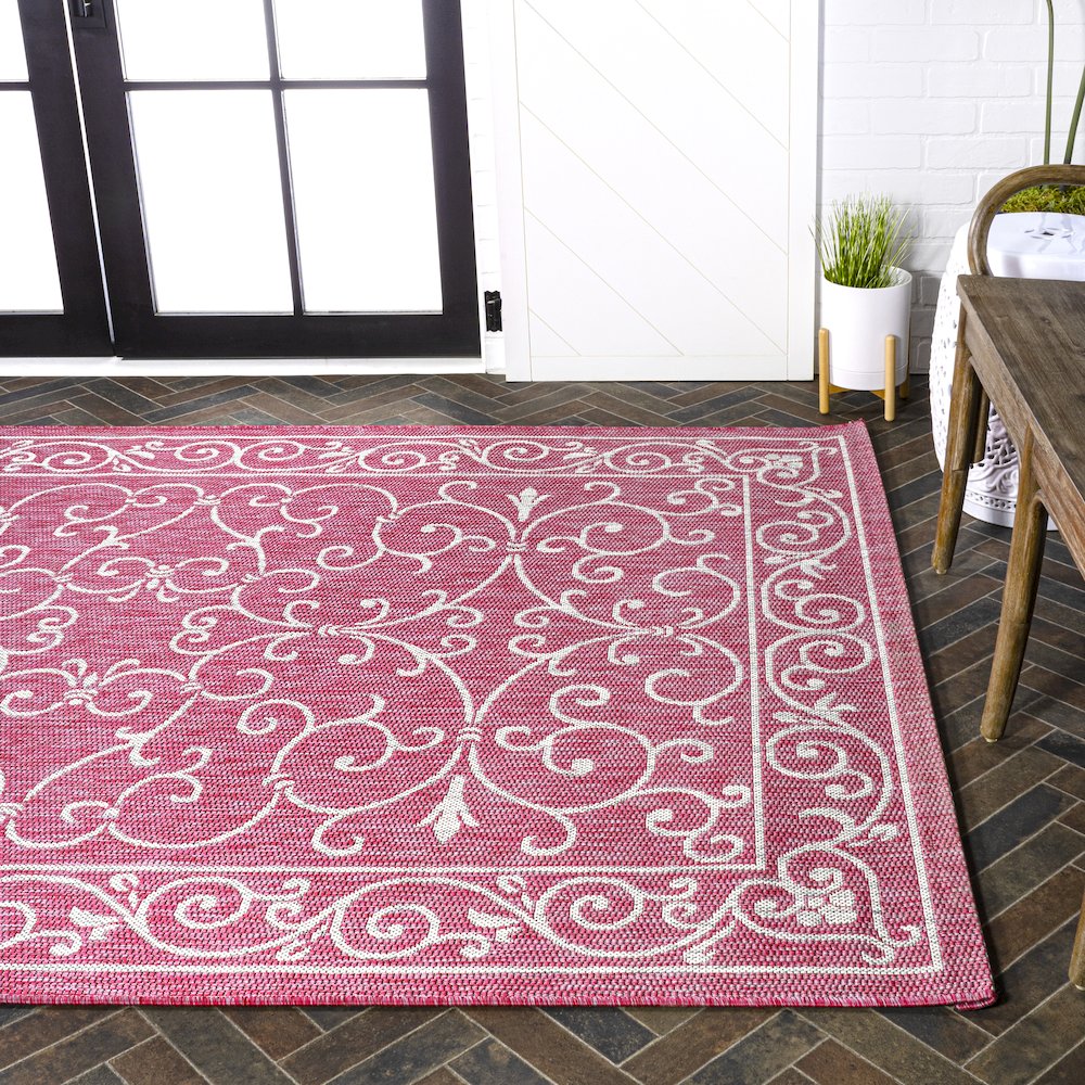 Charleston Vintage Filigree Textured Weave Indoor/Outdoor Area Rug. Picture 7