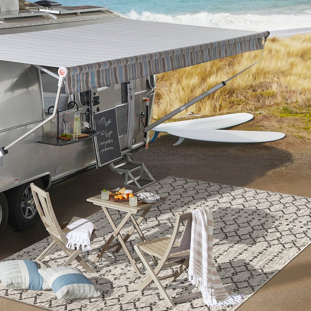 Ourika Moroccan Geometric Textured Weave Indoor/Outdoor Area Rug. Picture 11