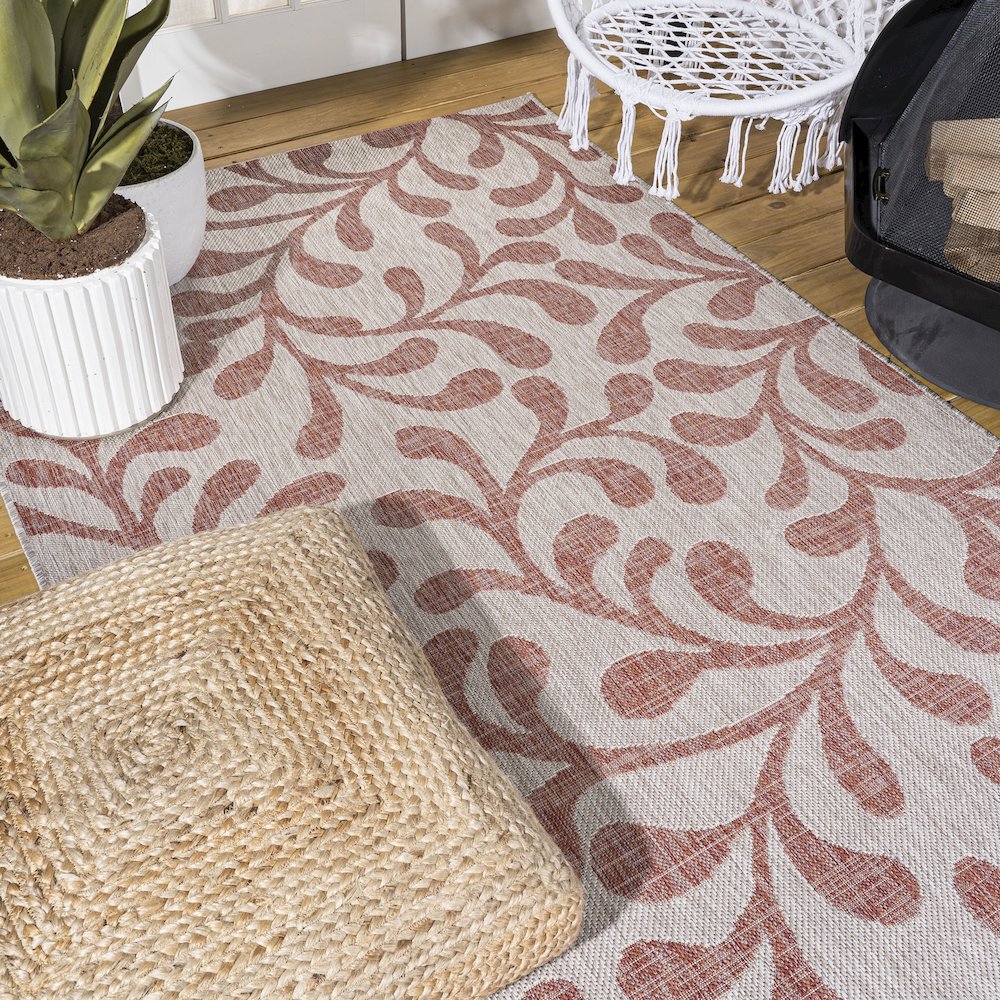 Vine All Over Indoor/Outdoor Area Rug. Picture 8