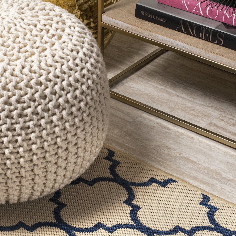 Arabesque Ogee Trellis Indoor/Outdoor Area Rug. Picture 11