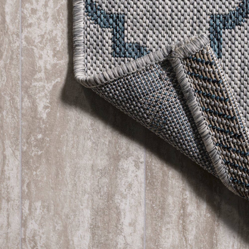 Arabesque Ogee Trellis Indoor/Outdoor Area Rug. Picture 9