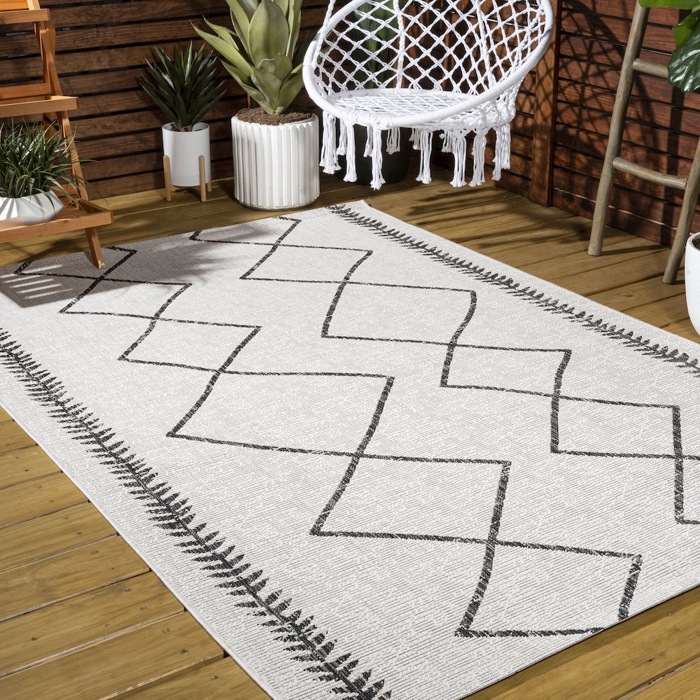Derya Tribal Diamond Trellis Indoor/Outdoor Area Rug. Picture 7