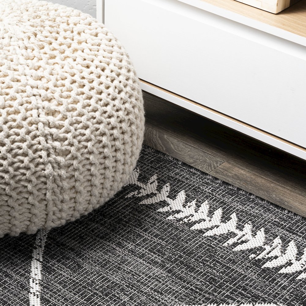 Derya Tribal Diamond Trellis Indoor/Outdoor Area Rug. Picture 12