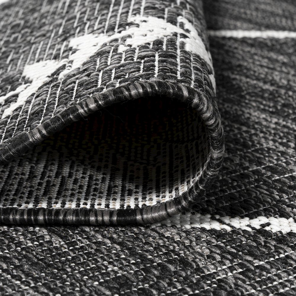 Derya Tribal Diamond Trellis Indoor/Outdoor Area Rug. Picture 13