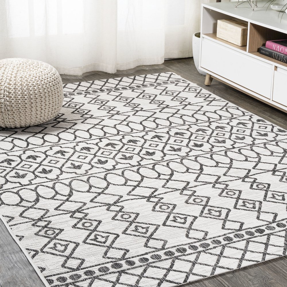 Kafel Tribal Bohemian Indoor/Outdoor Area Rug. Picture 2