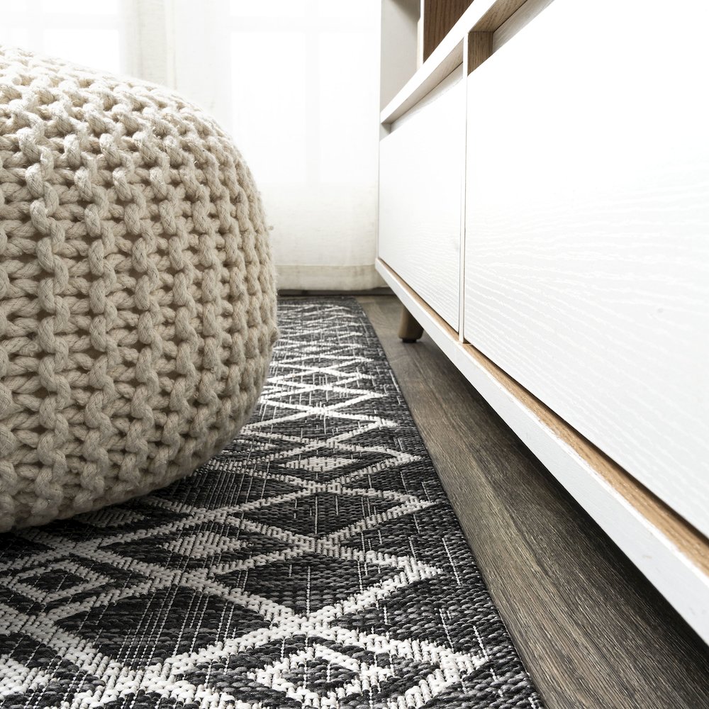 Tokay Bohemian Geometric Indoor/Outdoor Area Rug. Picture 14