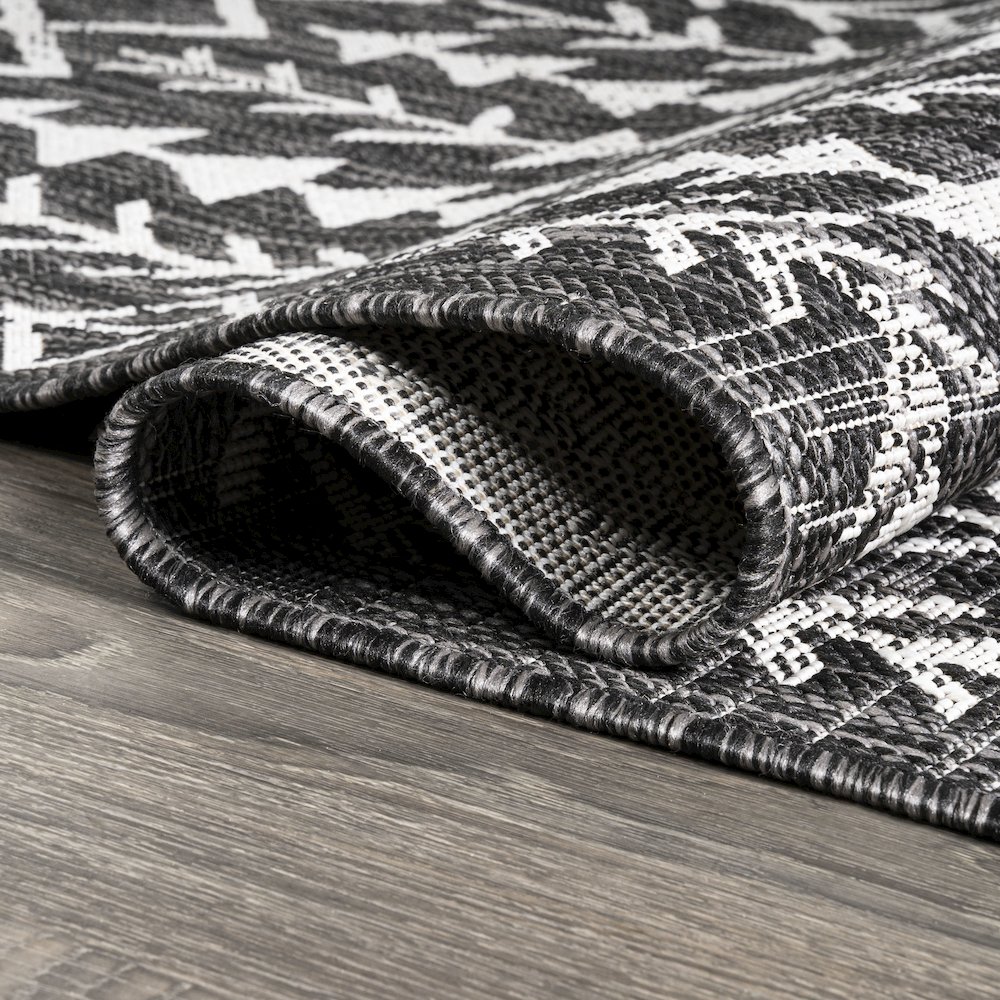 Tokay Bohemian Geometric Indoor/Outdoor Area Rug. Picture 15