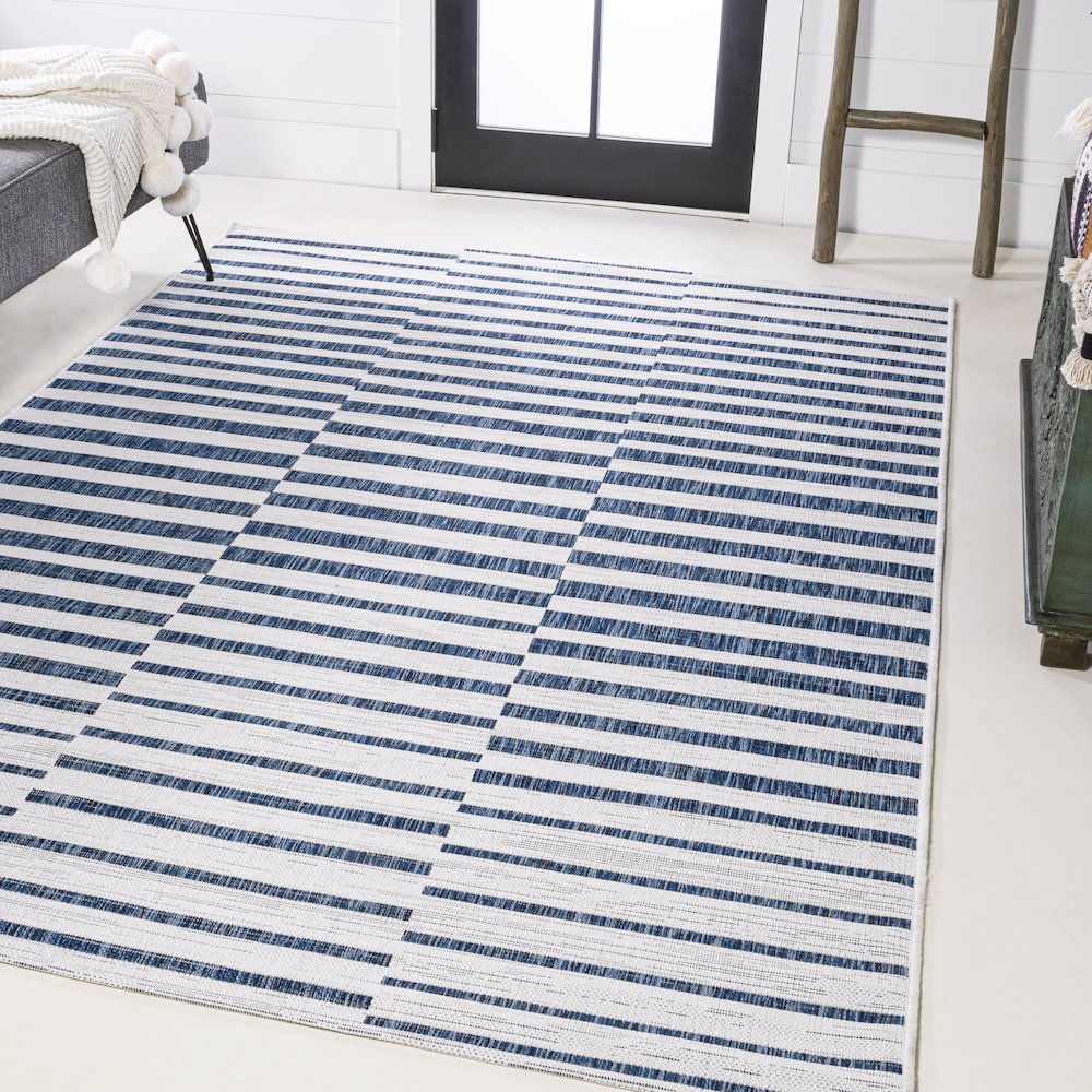 Sukie Modern Offset Stripe Indoor/Outdoor Area Rug. Picture 2