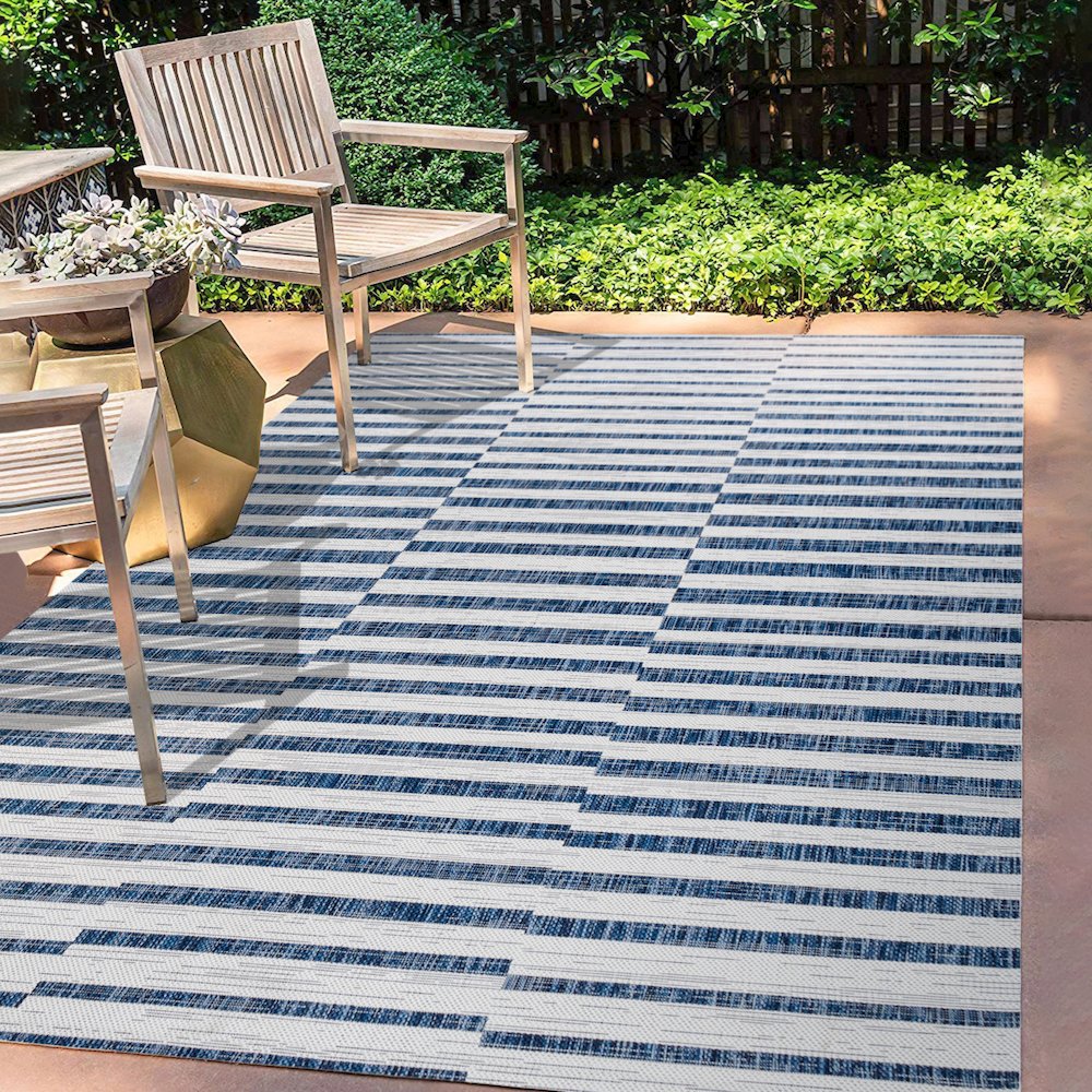 Sukie Modern Offset Stripe Indoor/Outdoor Area Rug. Picture 6