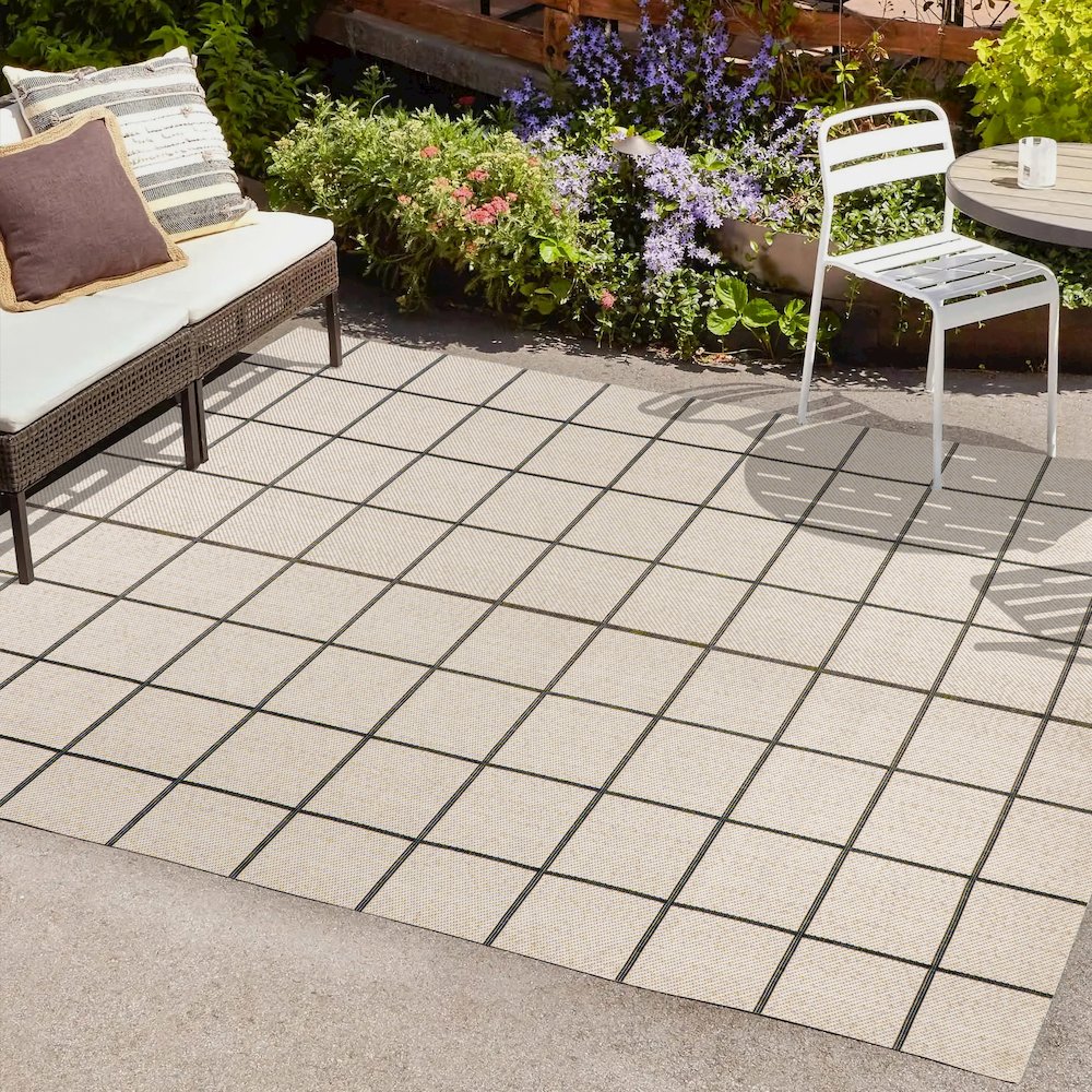 Grid Modern Squares Indoor/Outdoor Area Rug. Picture 6