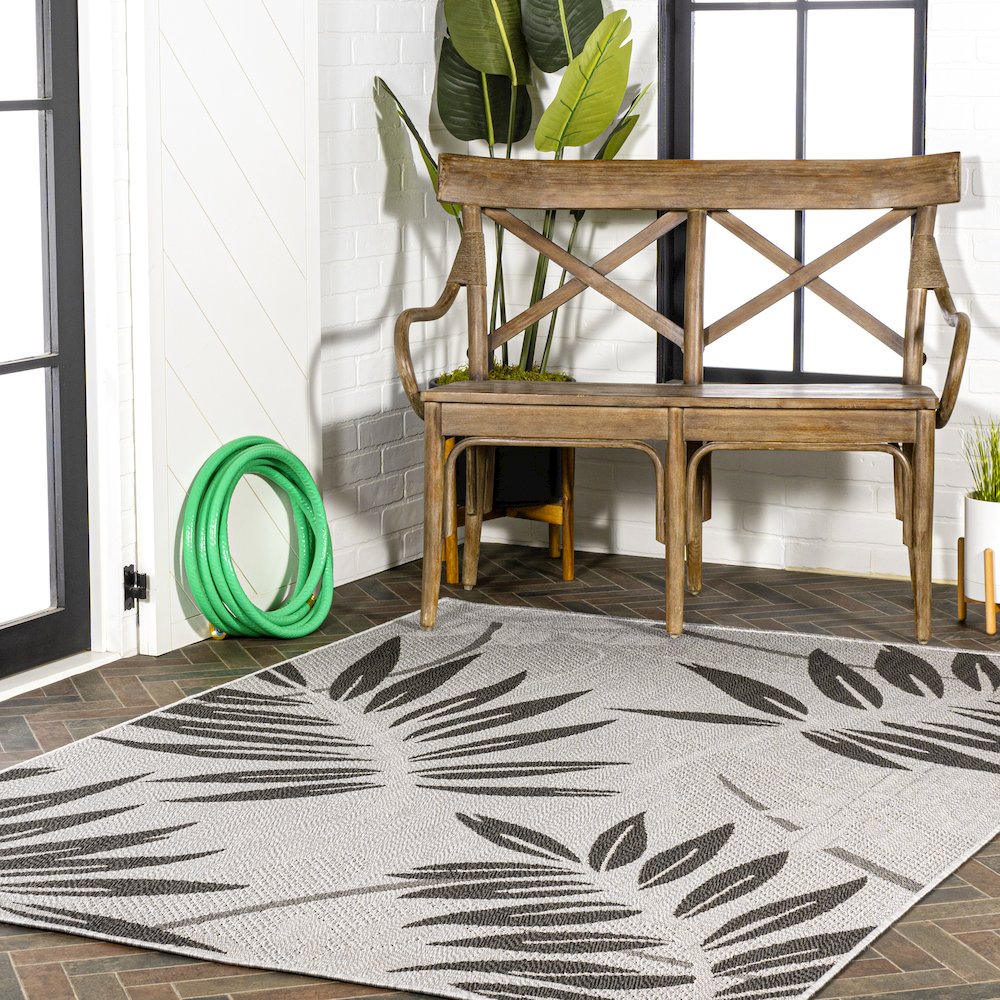 Havana Tropical Palm Leaf Indoor/Outdoor Area Rug. Picture 9