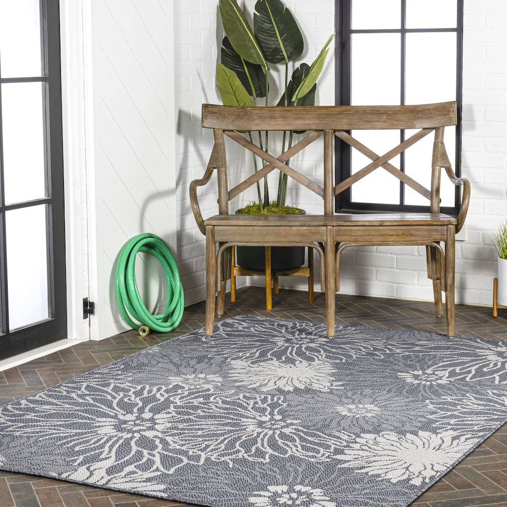 Bahamas Modern All Over Floral Indoor/Outdoor Area Rug. Picture 9