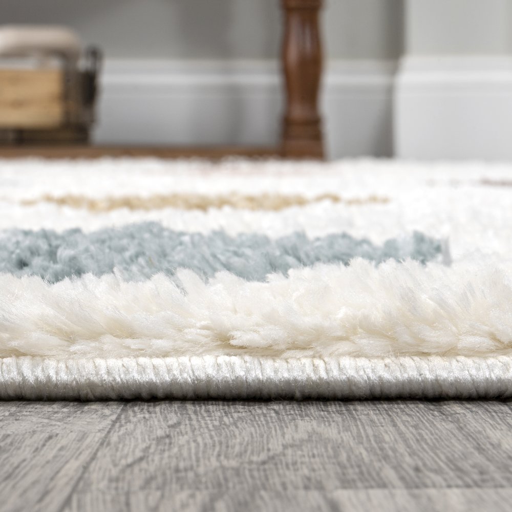 Astrid Retro Trellis High-Low Area Rug. Picture 11