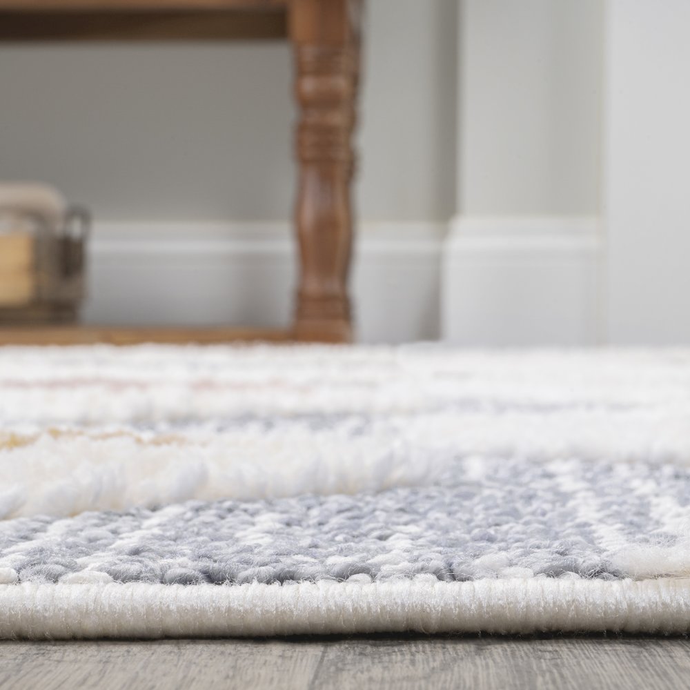 Monique Trellis High-Low Area Rug. Picture 11