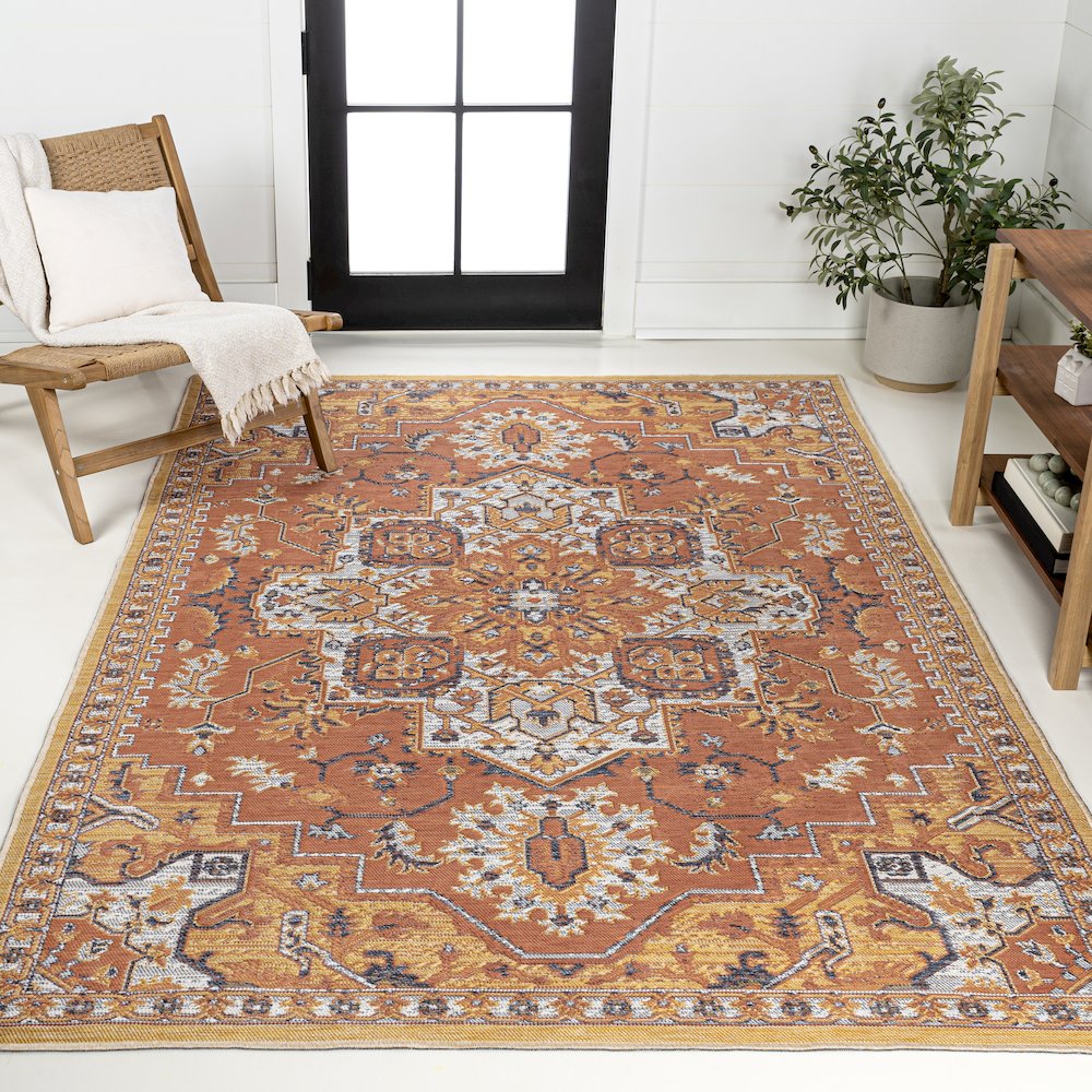 Medallion Reversible Machine-Washable Indoor/Outdoor Runner Rug. Picture 2
