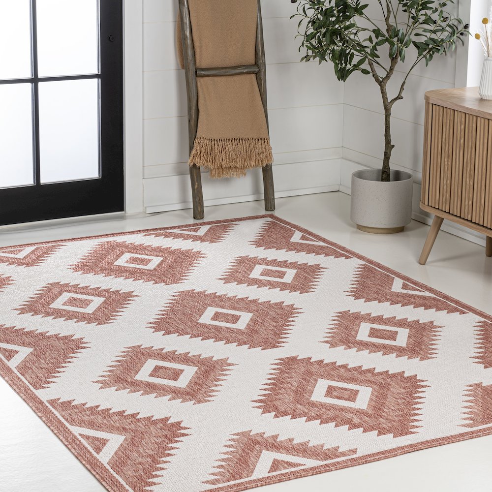 Lior Geometric Moroccan Diamond Indoor/Outdoor Area Rug. Picture 3