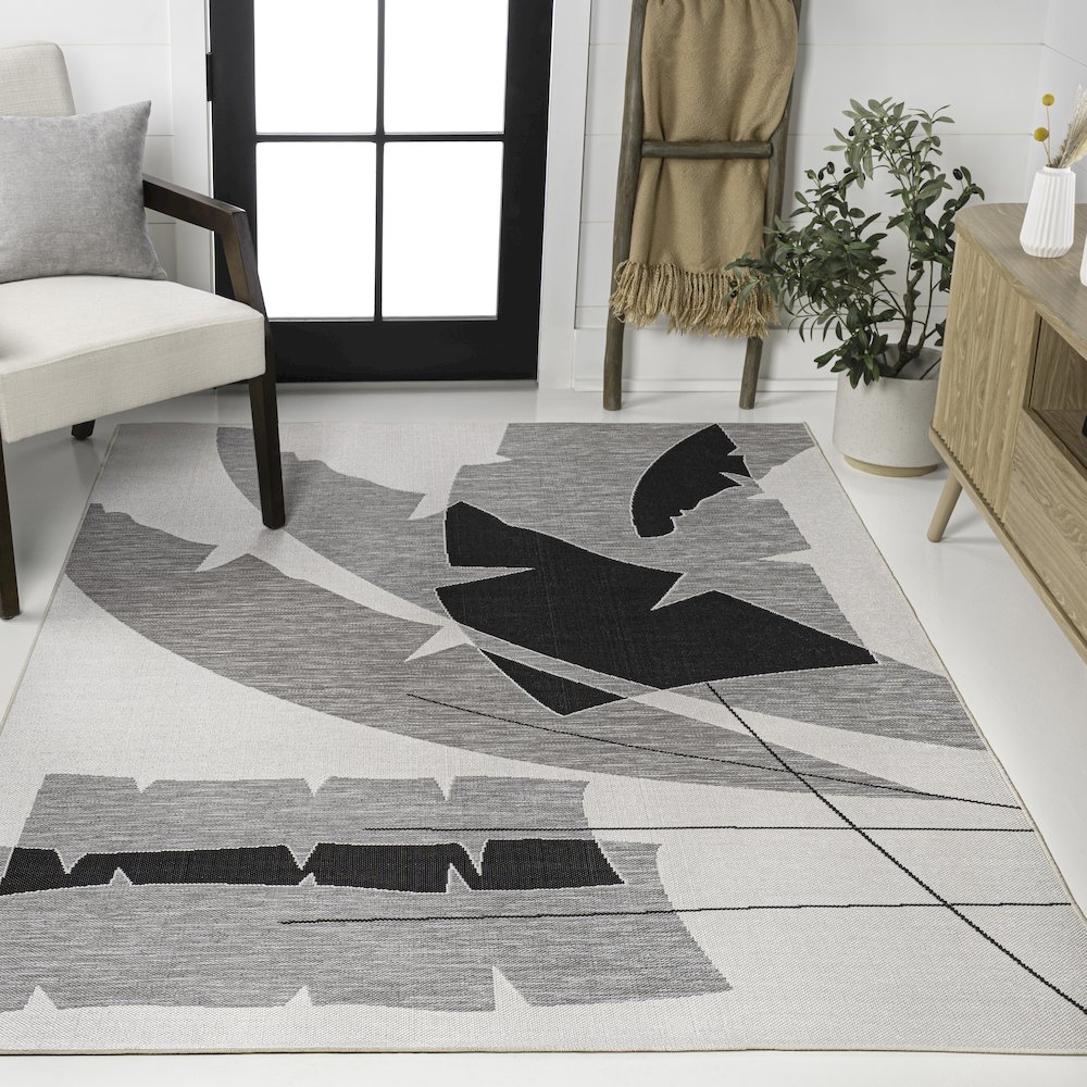 Palm Leaf Gray/Cream 4 ft. x 6 ft. Indoor/Outdoor Area Rug. Picture 2