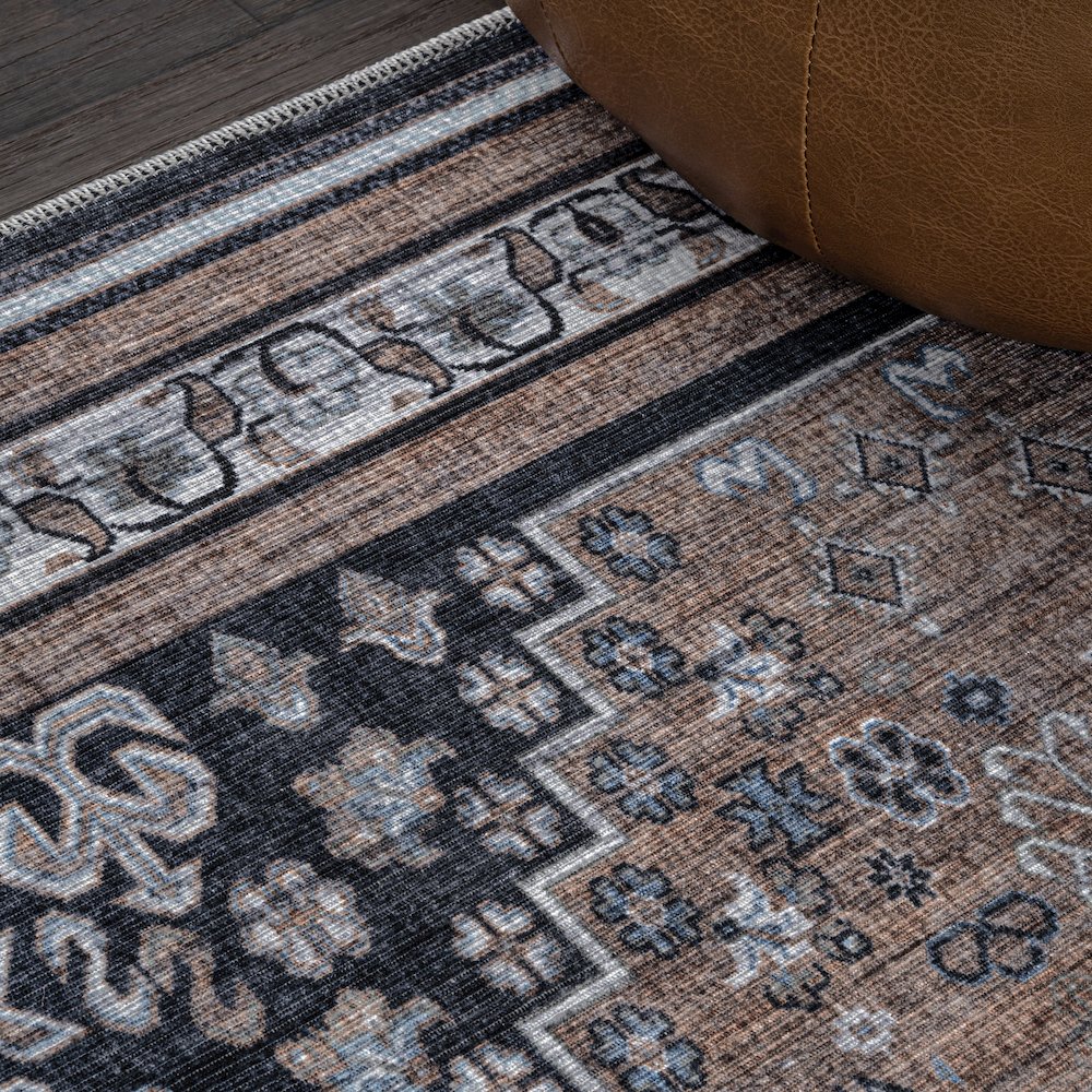 Dalyan Geometric Medallions Machine-Washable Area Rug. Picture 4