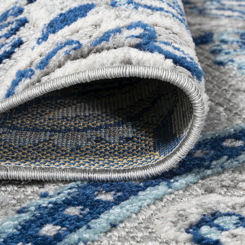 Gordes Paisley High-Low Indoor/Outdoor Area Rug. Picture 12
