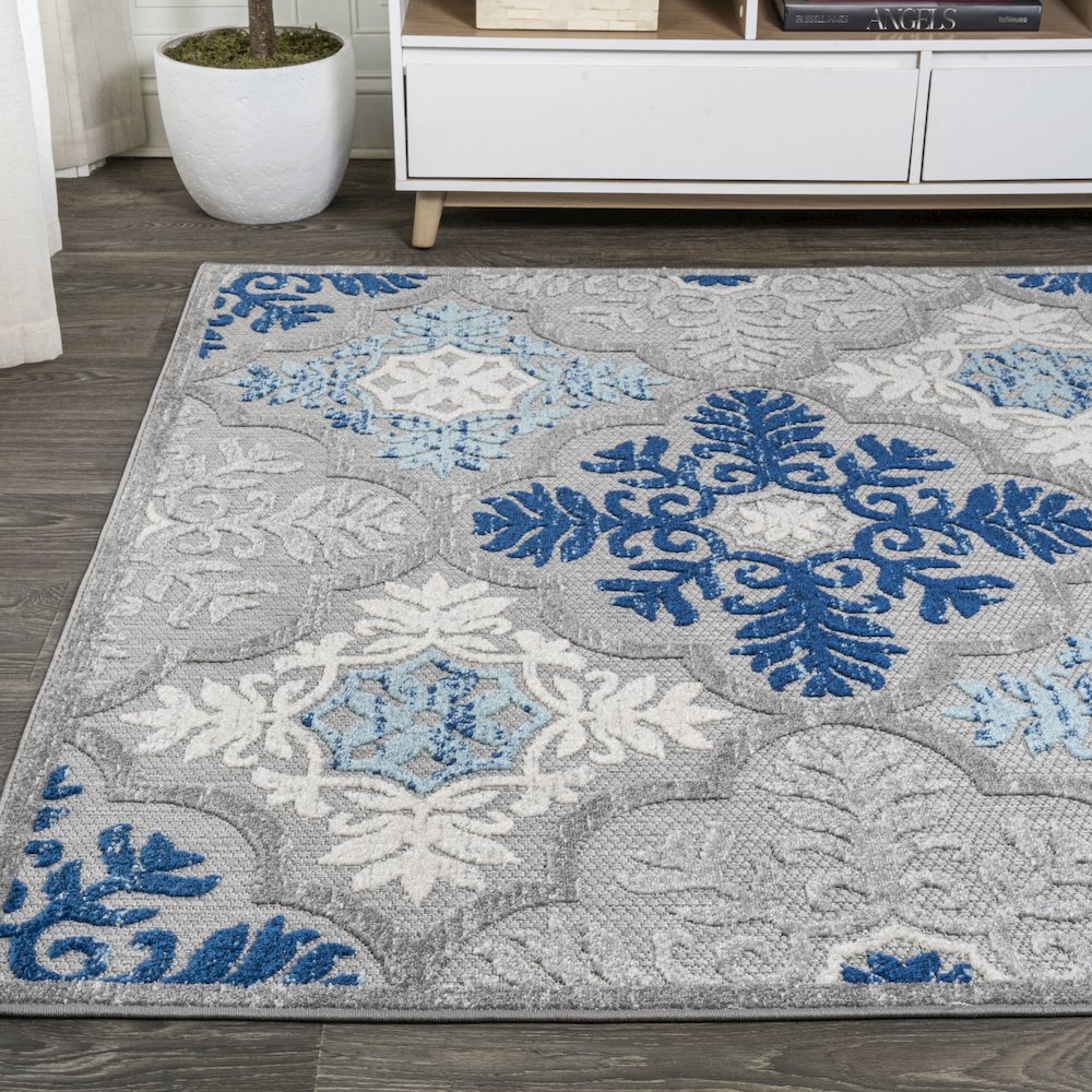Cassis Ornate Ogee Trellis High-Low Indoor/Outdoor Area Rug. Picture 3