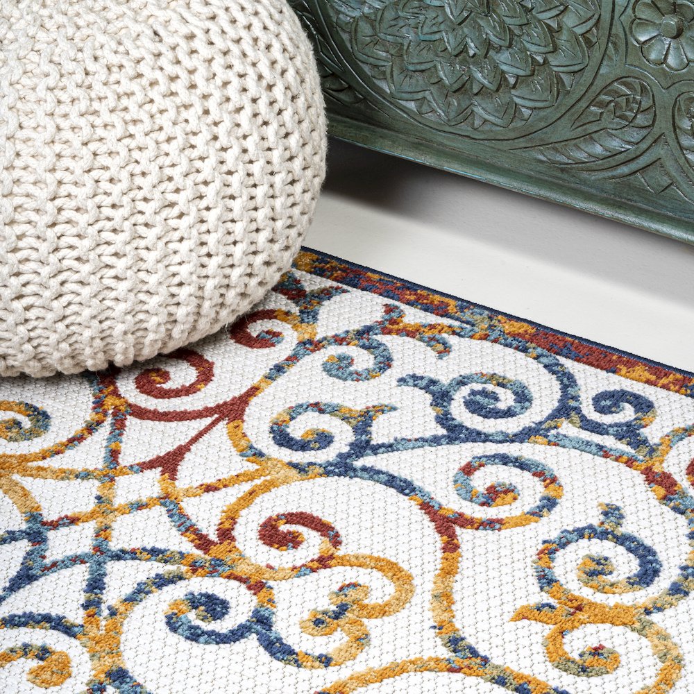 Atrani Scroll Trellis Indoor/Outdoor Area Rug. Picture 13