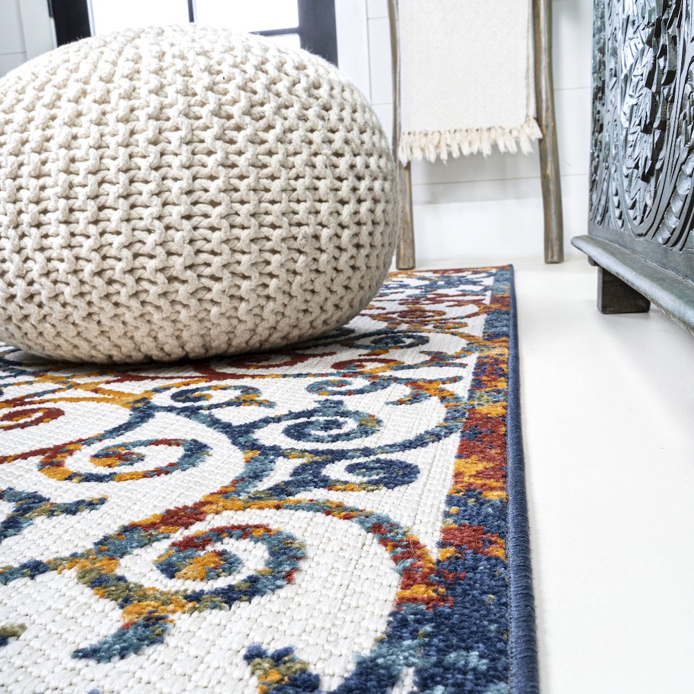 Atrani Scroll Trellis Indoor/Outdoor Area Rug. Picture 15