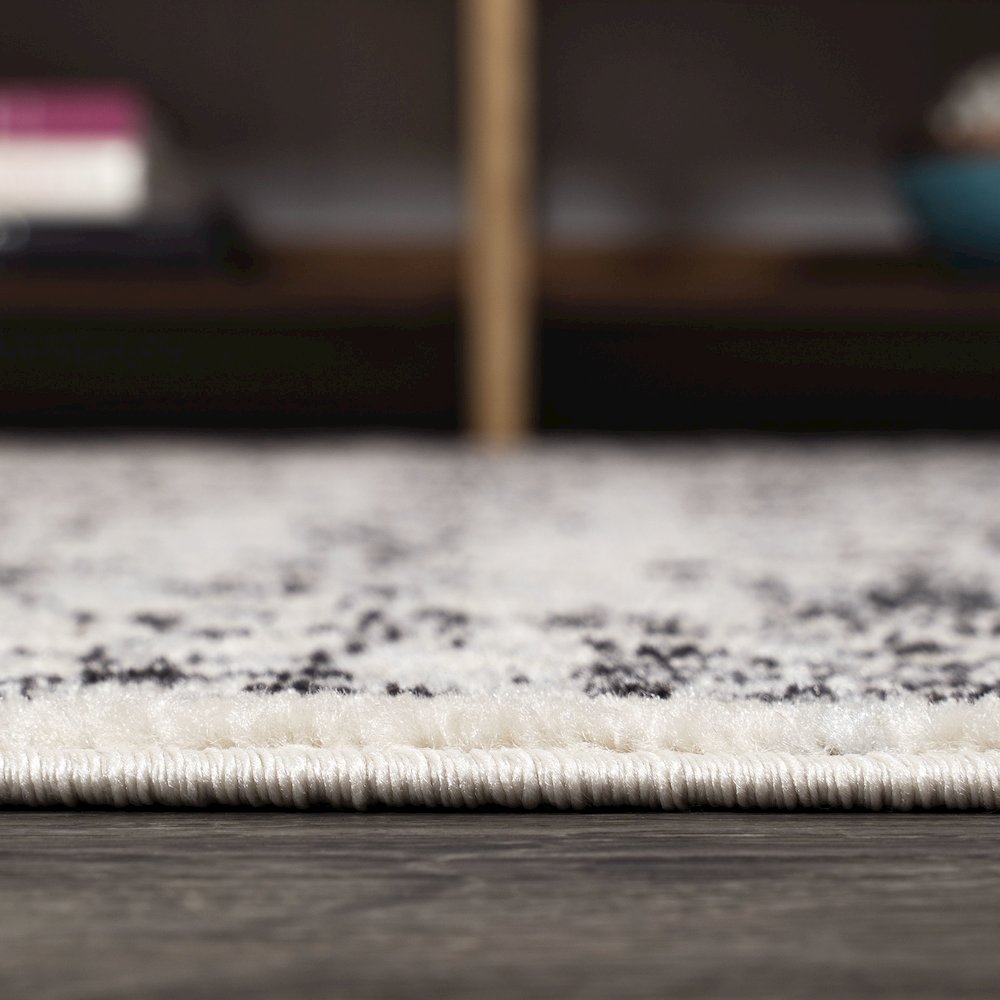 Azul Filigree Area Rug. Picture 9
