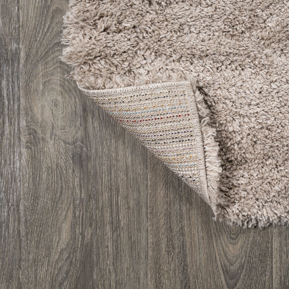 Groovy Solid Shag Area Rug. Picture 5