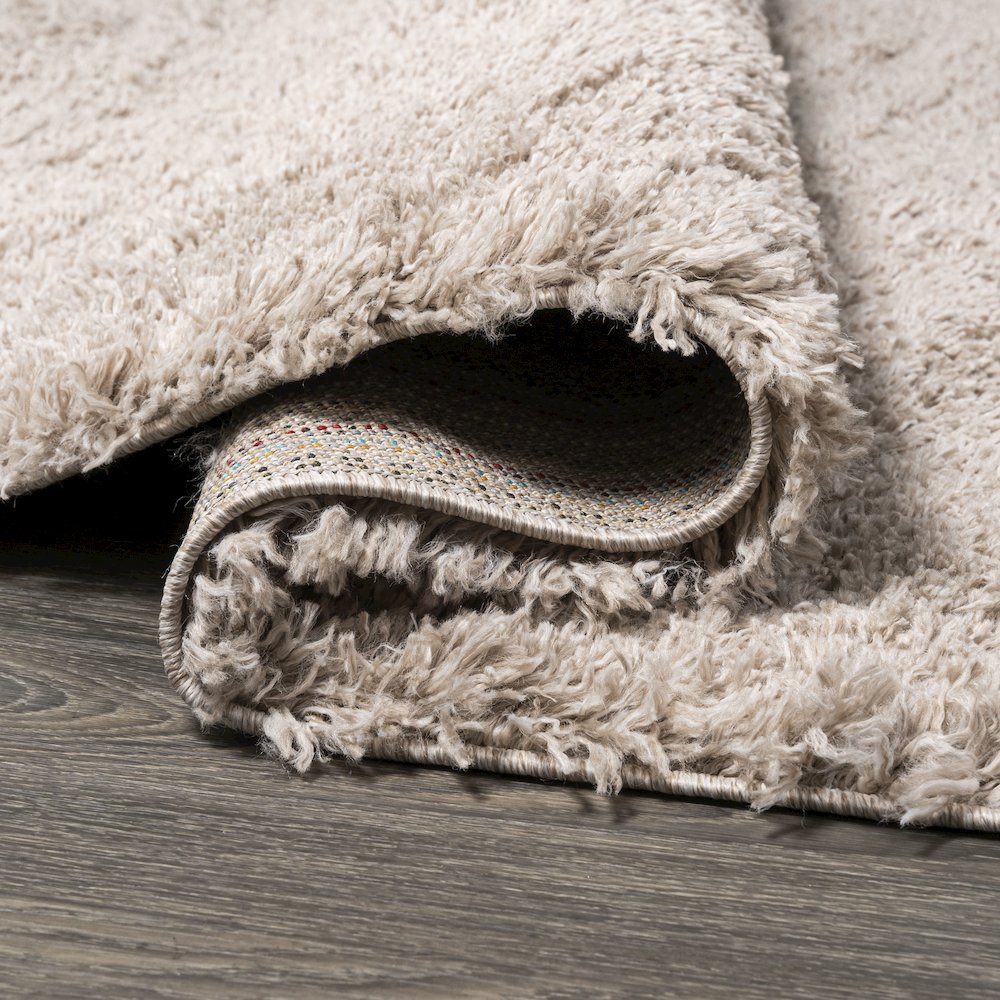 Groovy Solid Shag Area Rug. Picture 10