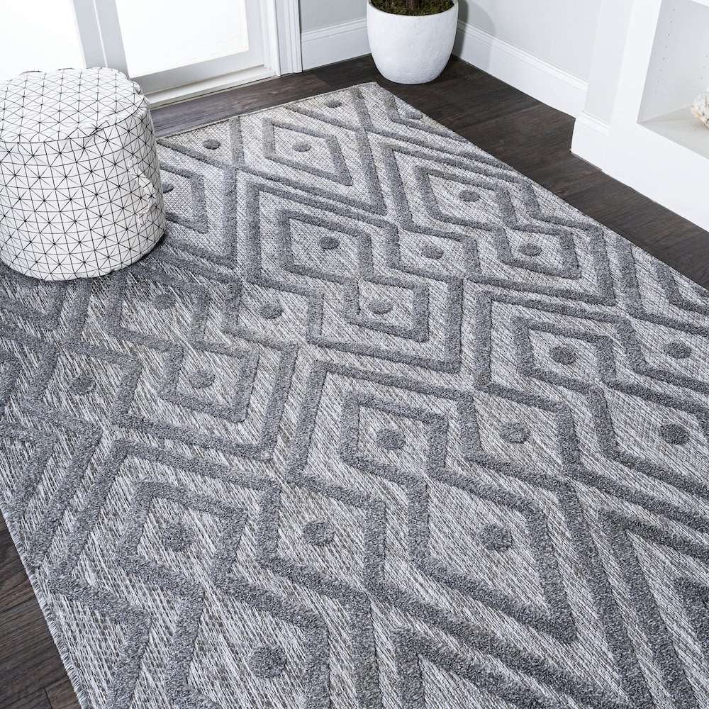 Balansat Moroccan Diamond Indoor/Outdoor Area Rug. Picture 4