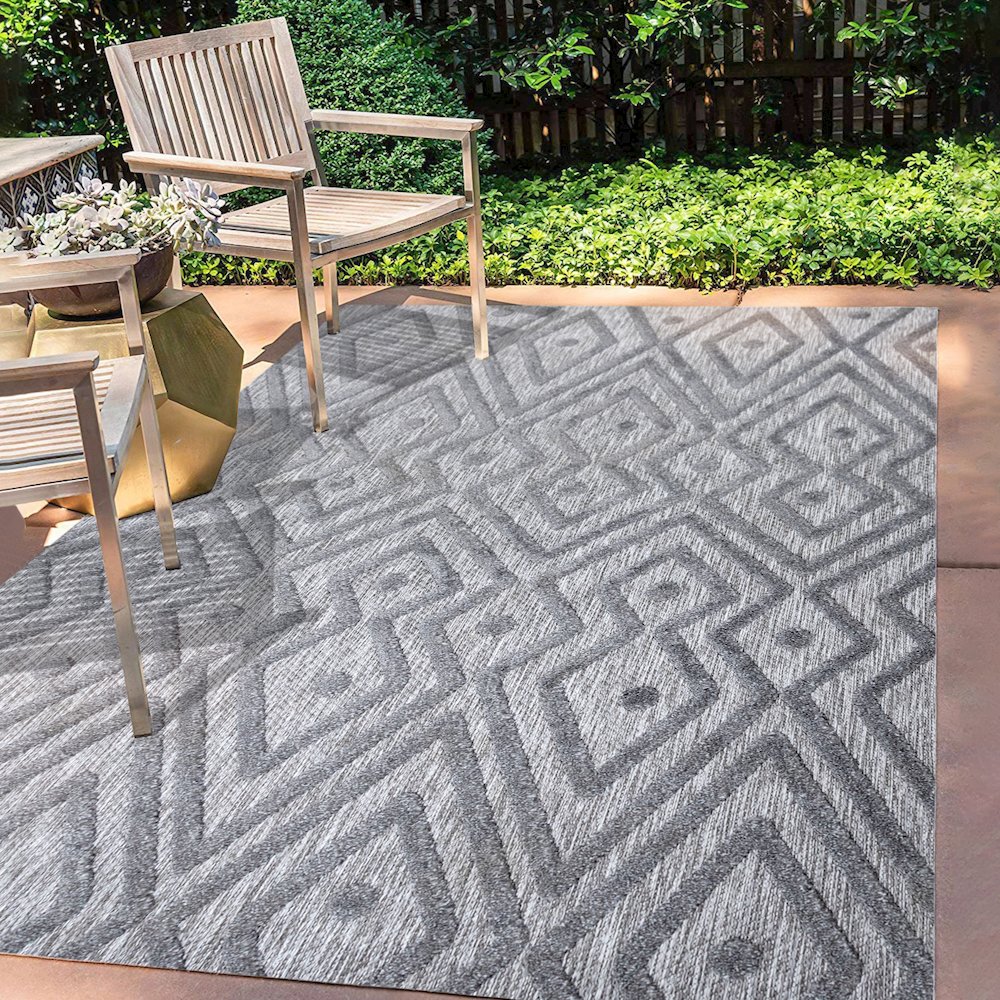 Balansat Moroccan Diamond Indoor/Outdoor Area Rug. Picture 6