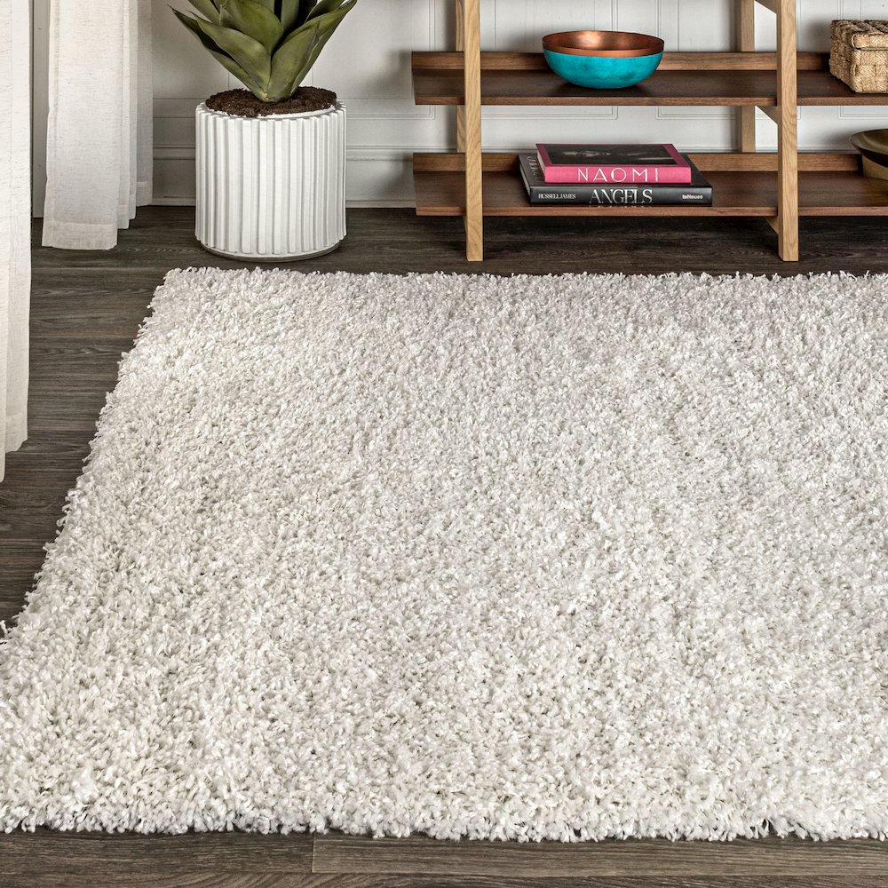 Mercer Shag Plush Area Rug. Picture 3