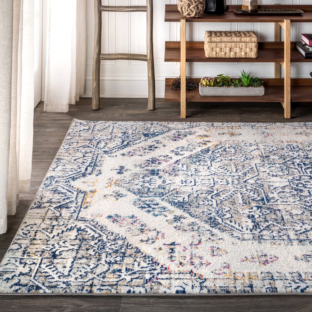 Modern Persian Boho Vintage Area Rug. Picture 3