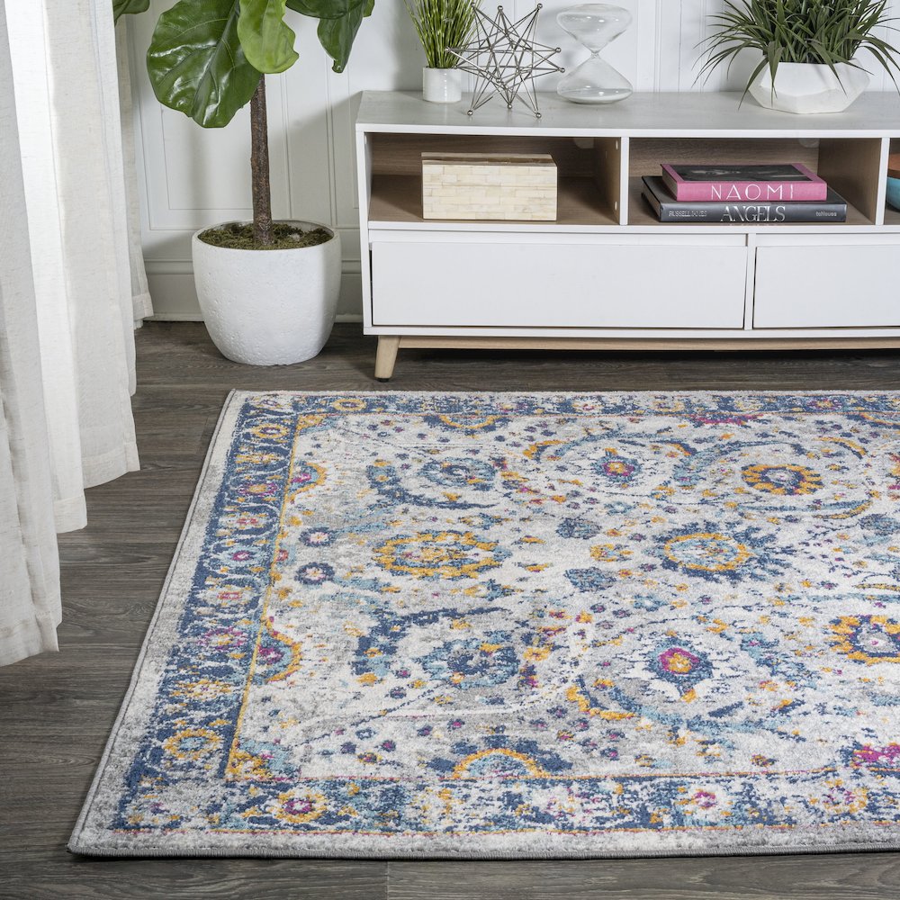Izil Modern Persian Area Rug. Picture 3