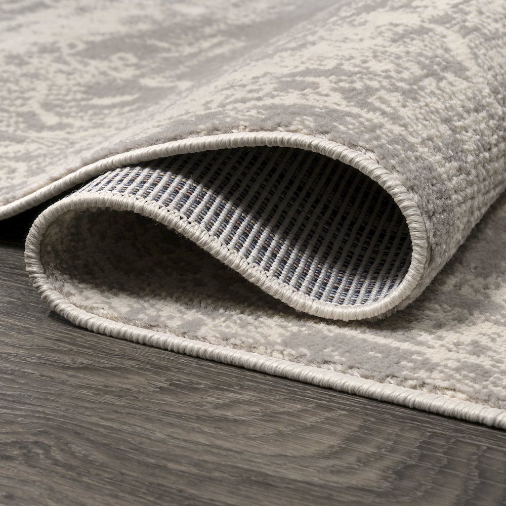 Kelly Rosalia Cottage Medallion Area Rug. Picture 10