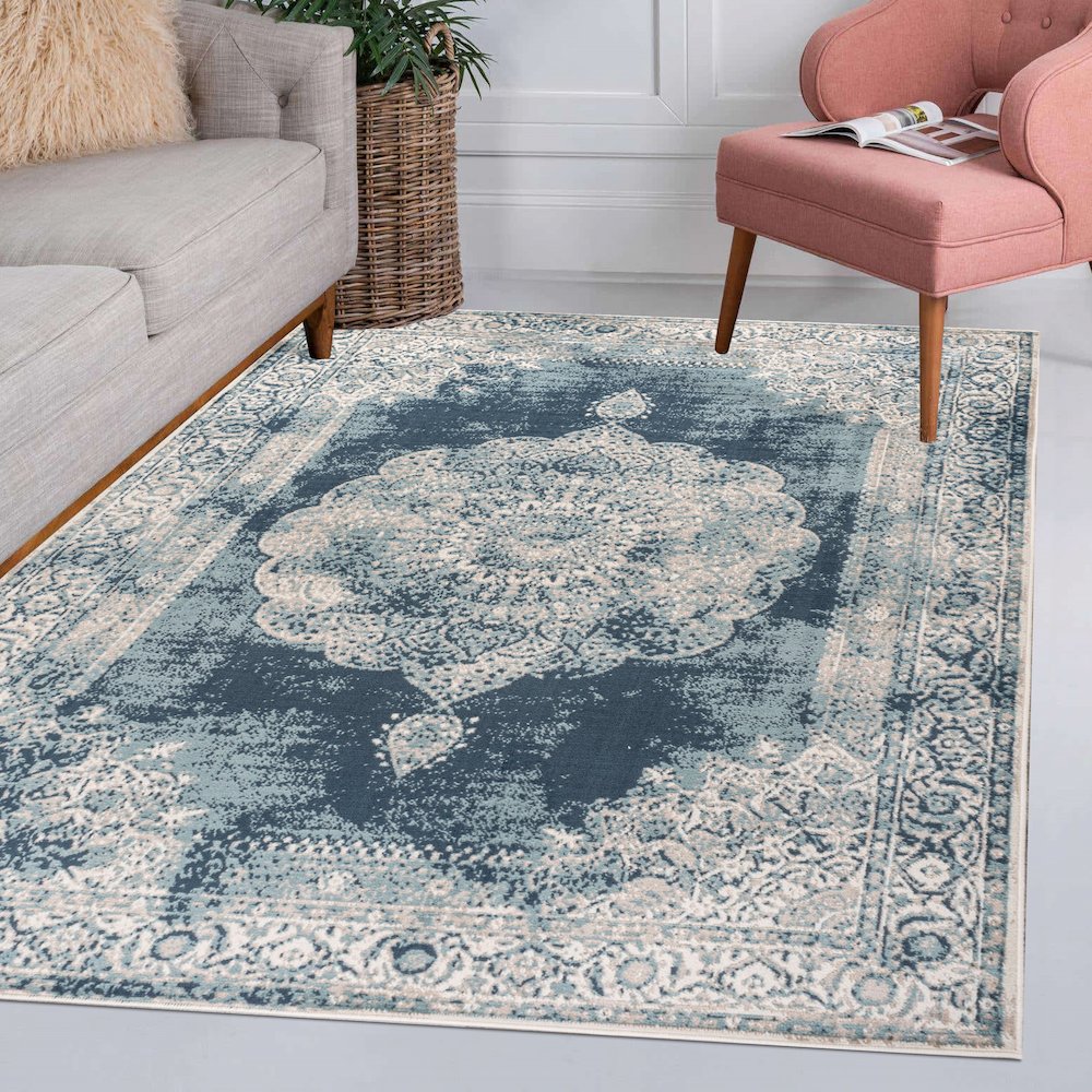 Kelly Rosalia Cottage Medallion Area Rug. Picture 10