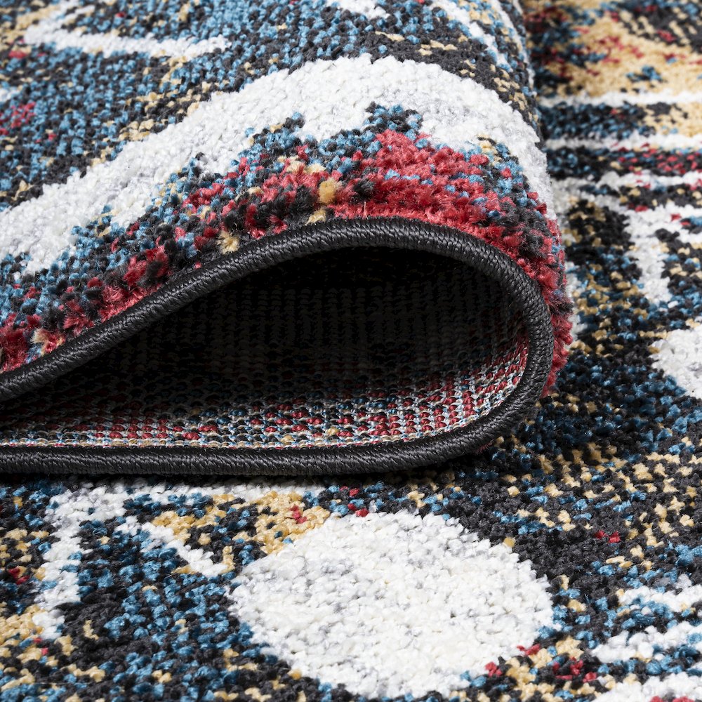 Dhiya Distressed Kilim Area Rug. Picture 8